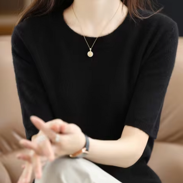 Pull élégant à manches courtes pour une allure raffinée et stylée