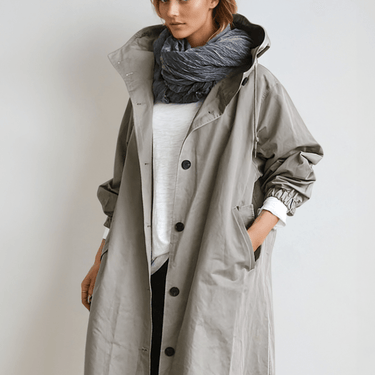 Trenchcoat long élégant avec capuche ajustable
